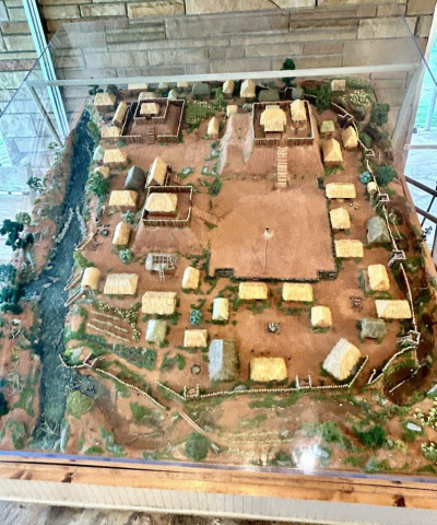 A model of the Etowahan city provides a glimpse into the past.